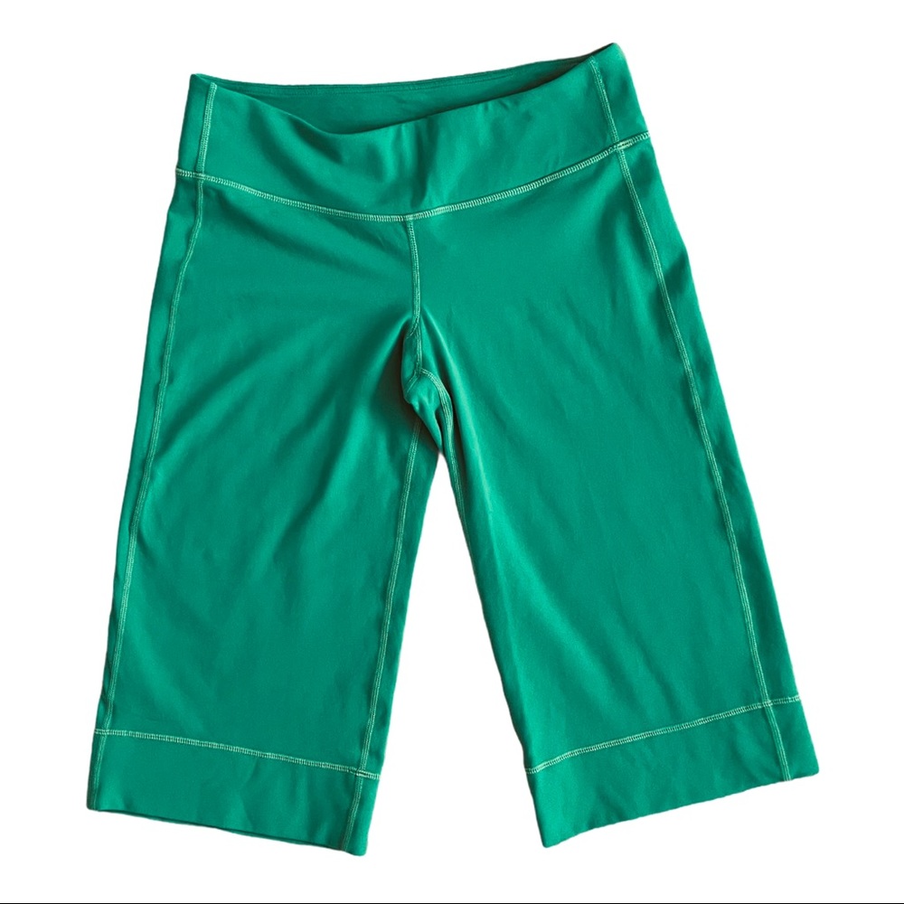 Vintage Luluemon Green sz 6 crop - Picture 12 of 12